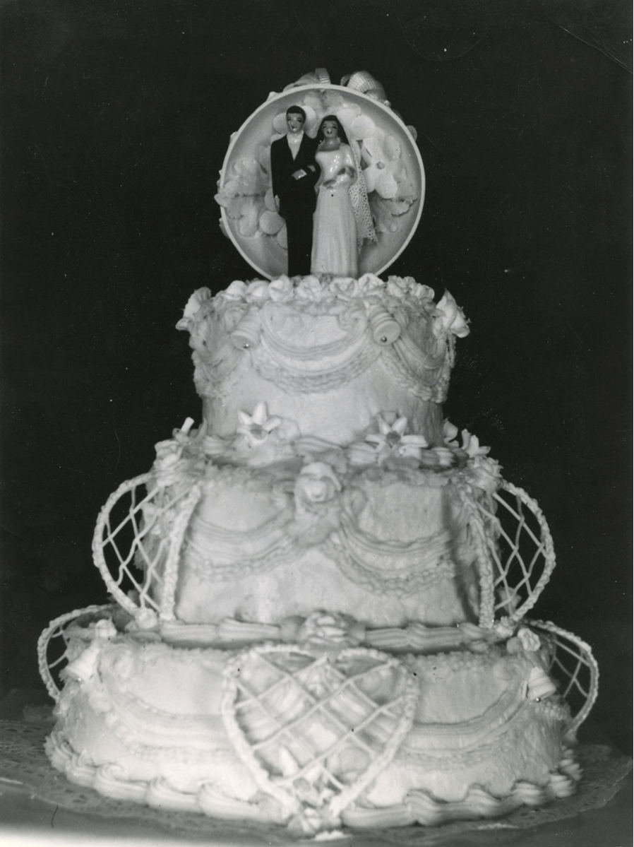 wedding cake marriage message advice husband wife